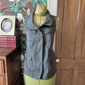 AMBITION Sleeveless Zip Up Jacket